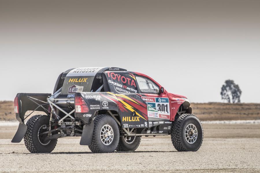  Toyota Hilux Evo Rally Dakar 2017 года  (фото 18 из 23)